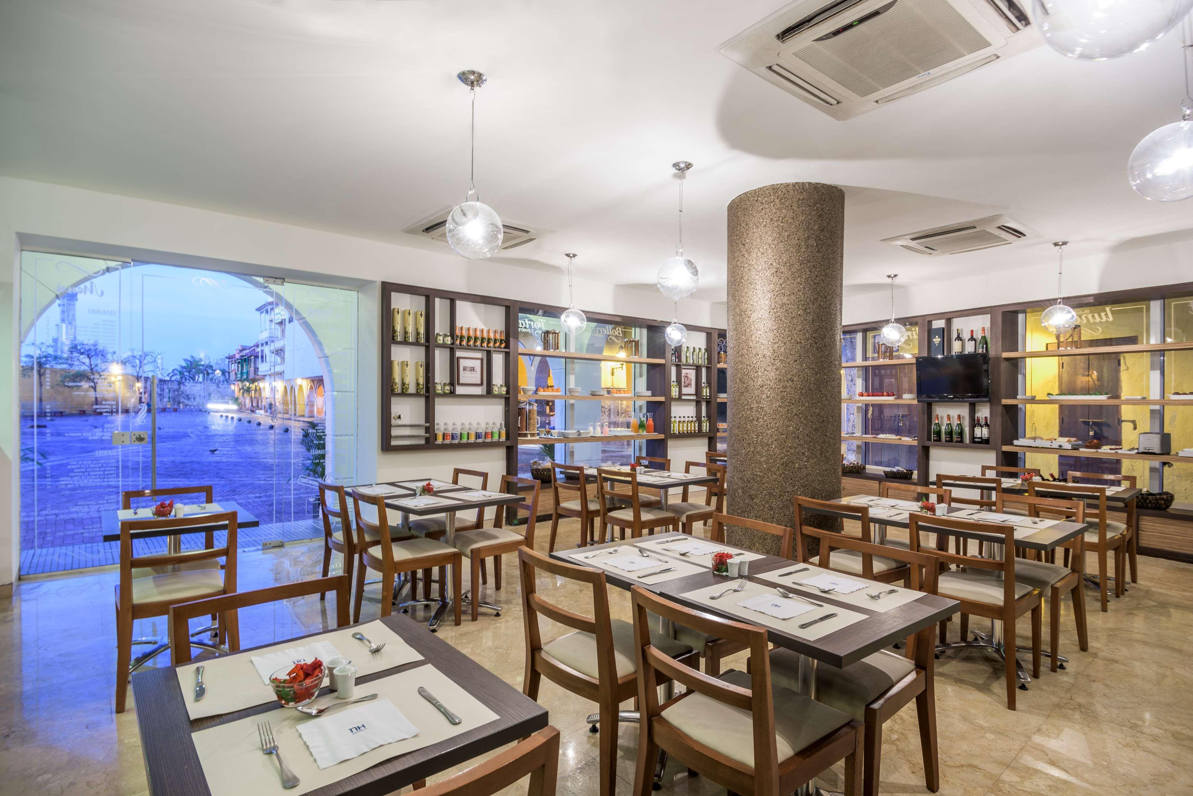 Nh Royal Urban Cartagena Hotel Buitenkant foto