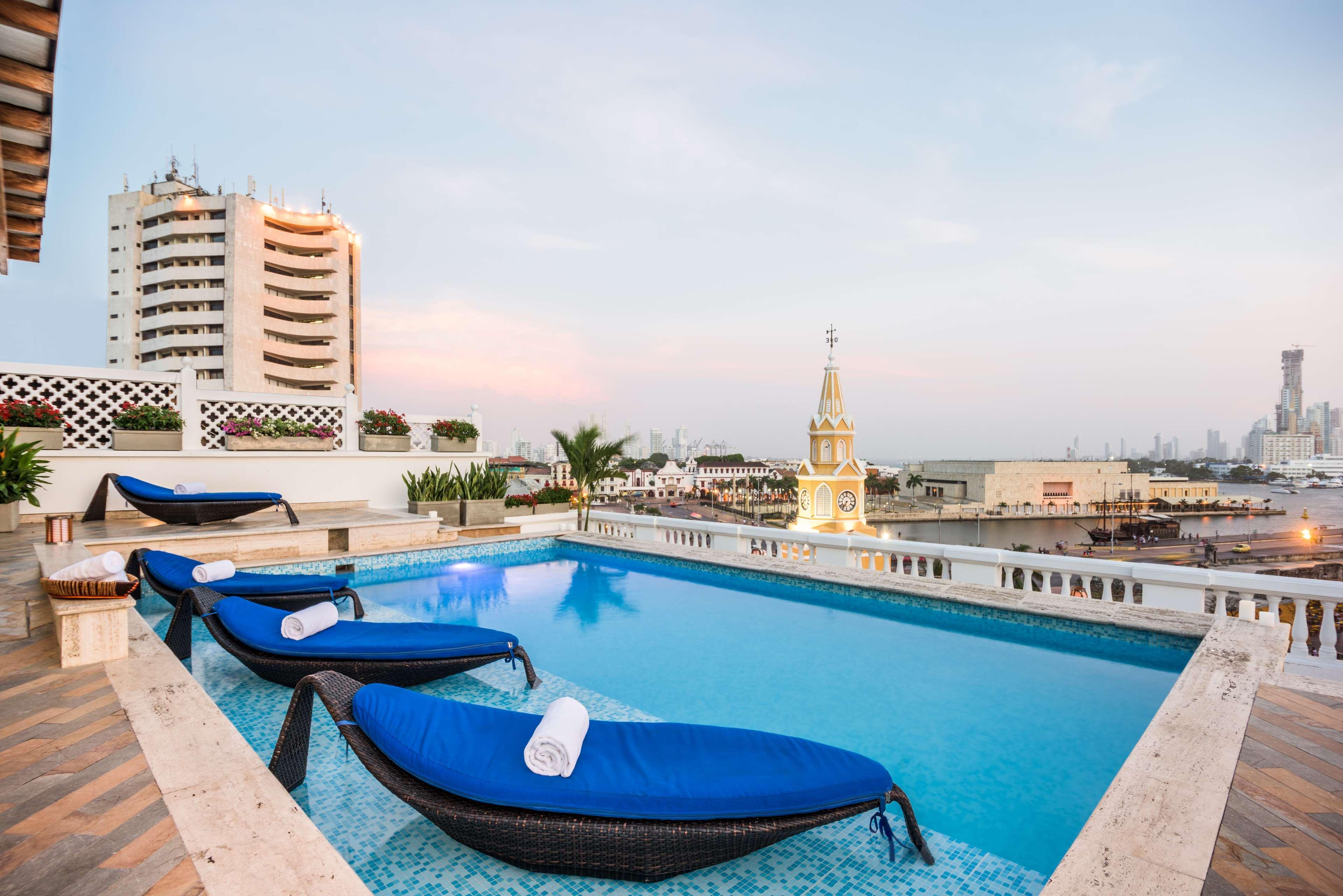 Nh Royal Urban Cartagena Hotel Buitenkant foto