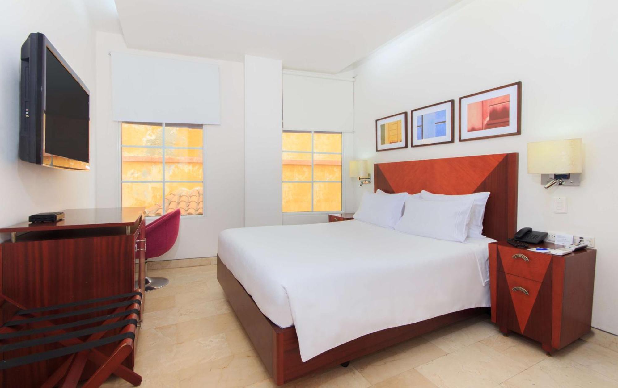 Nh Royal Urban Cartagena Hotel Buitenkant foto