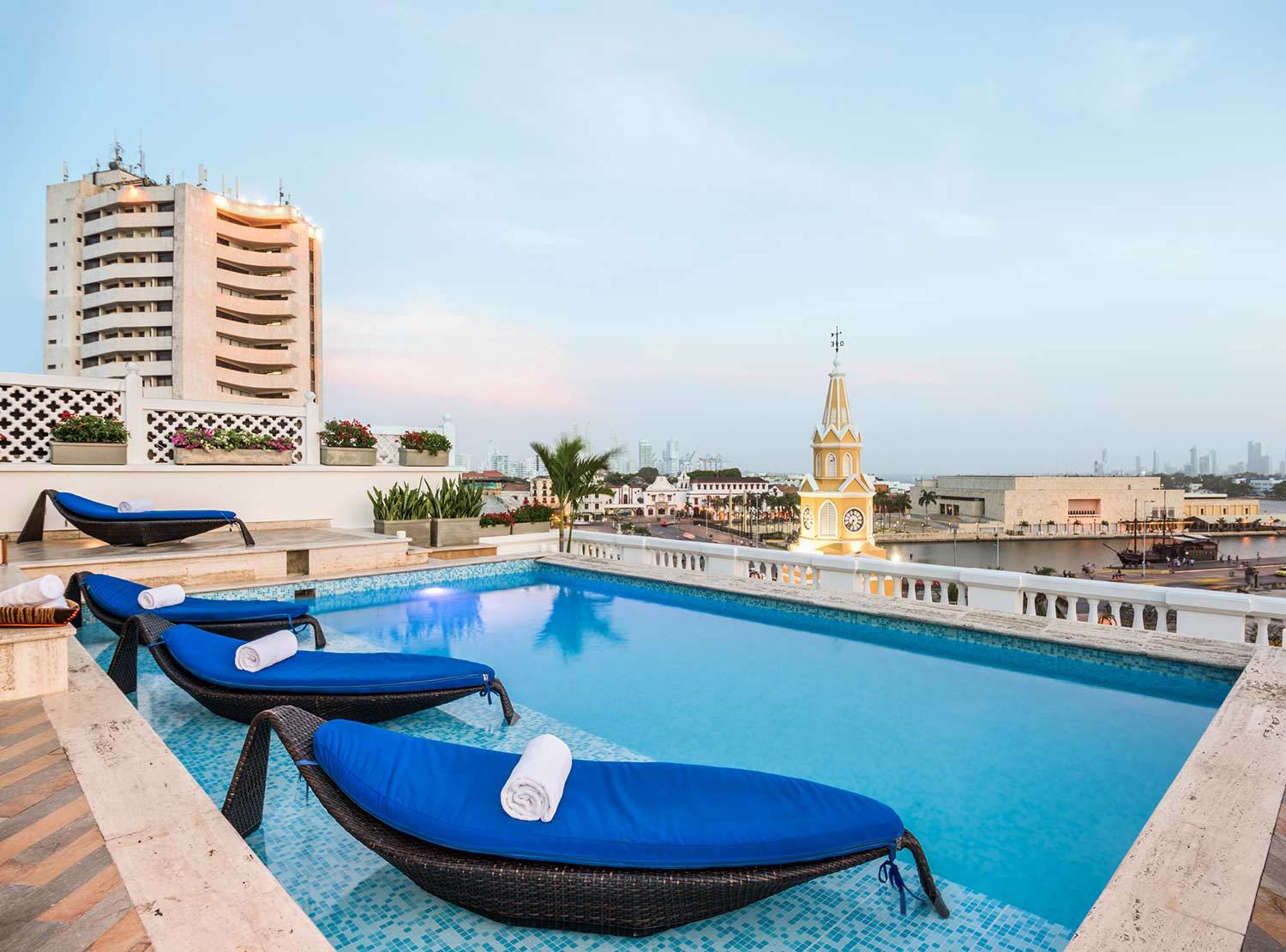 Nh Royal Urban Cartagena Hotel Buitenkant foto